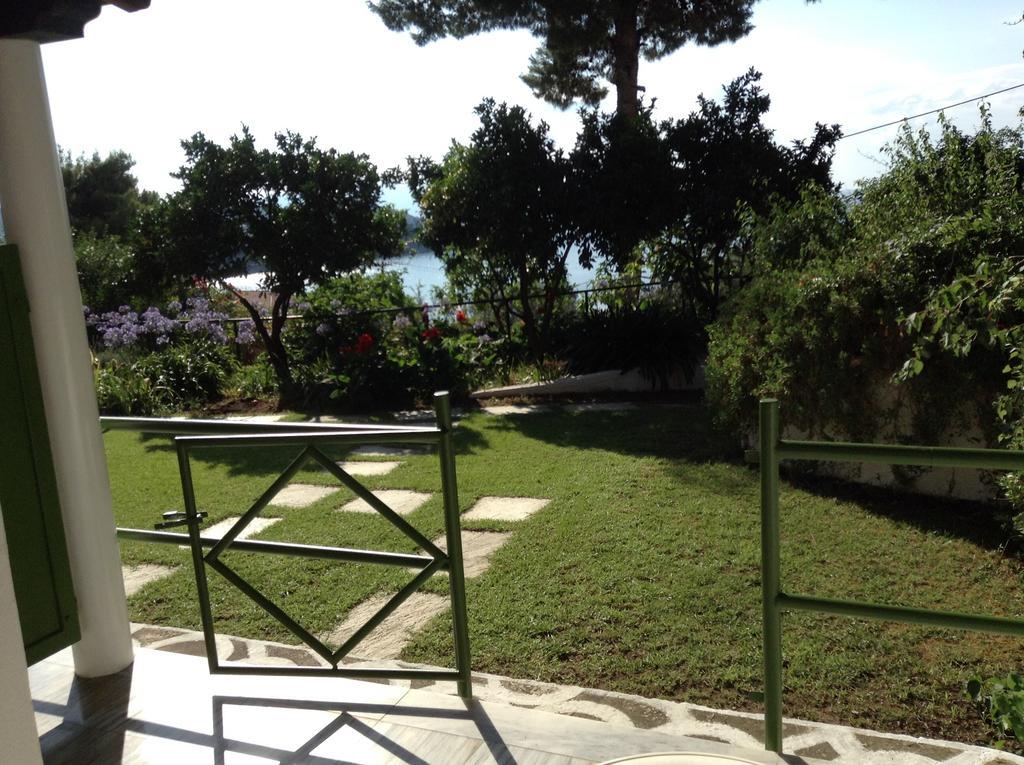 Villa Yiannis (Adults Only) Megali Ammos  Pokoj fotografie